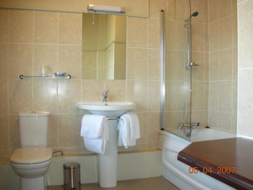 The White House Hotel Telford Ruang foto