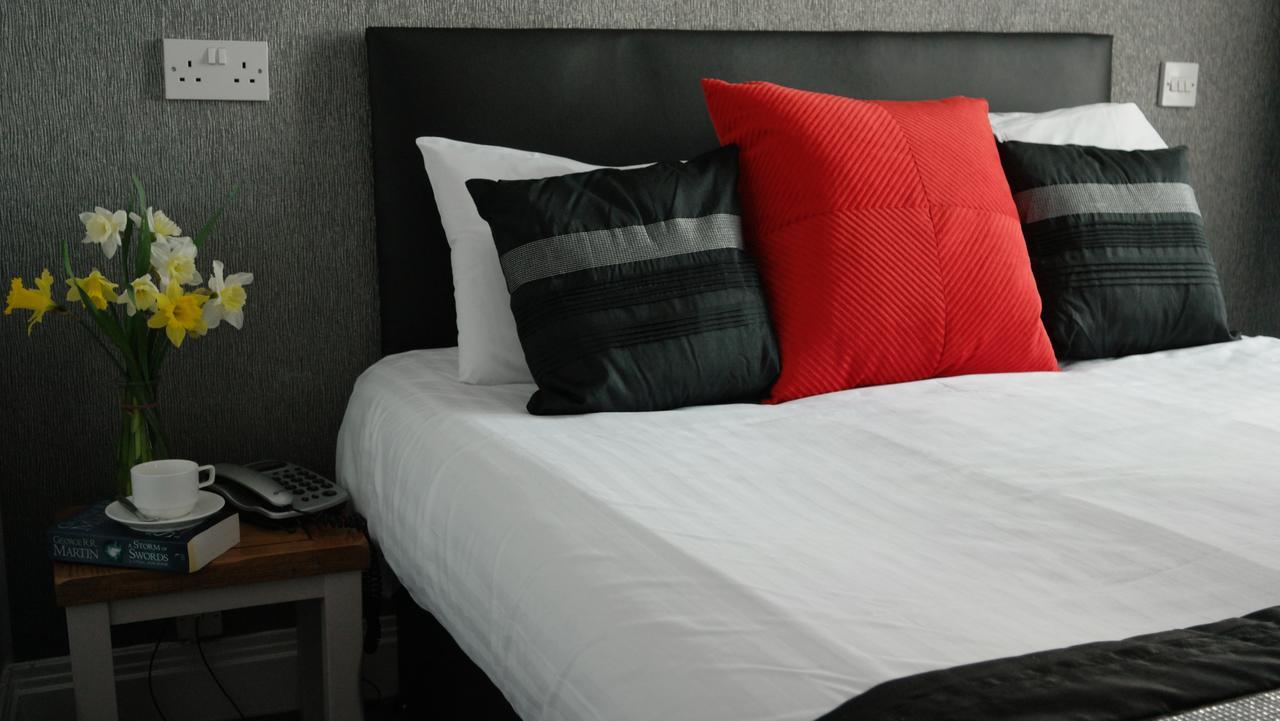 The White House Hotel Telford Bagian luar foto